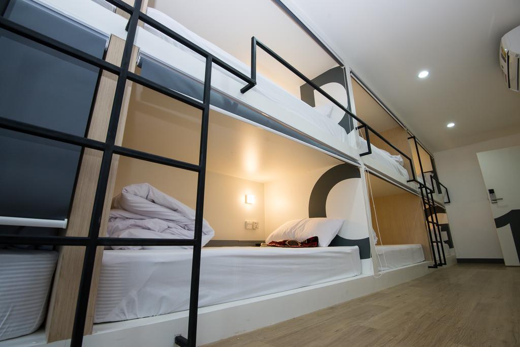 MonkeyNap Hostel Bangkok Buitenkant foto