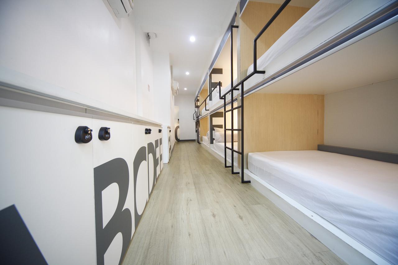 MonkeyNap Hostel Bangkok Buitenkant foto