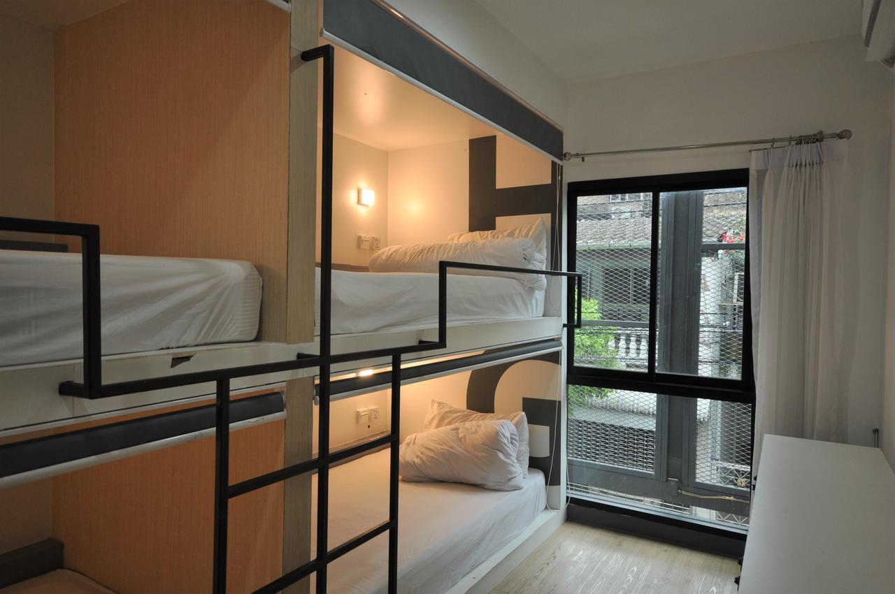 MonkeyNap Hostel Bangkok Buitenkant foto