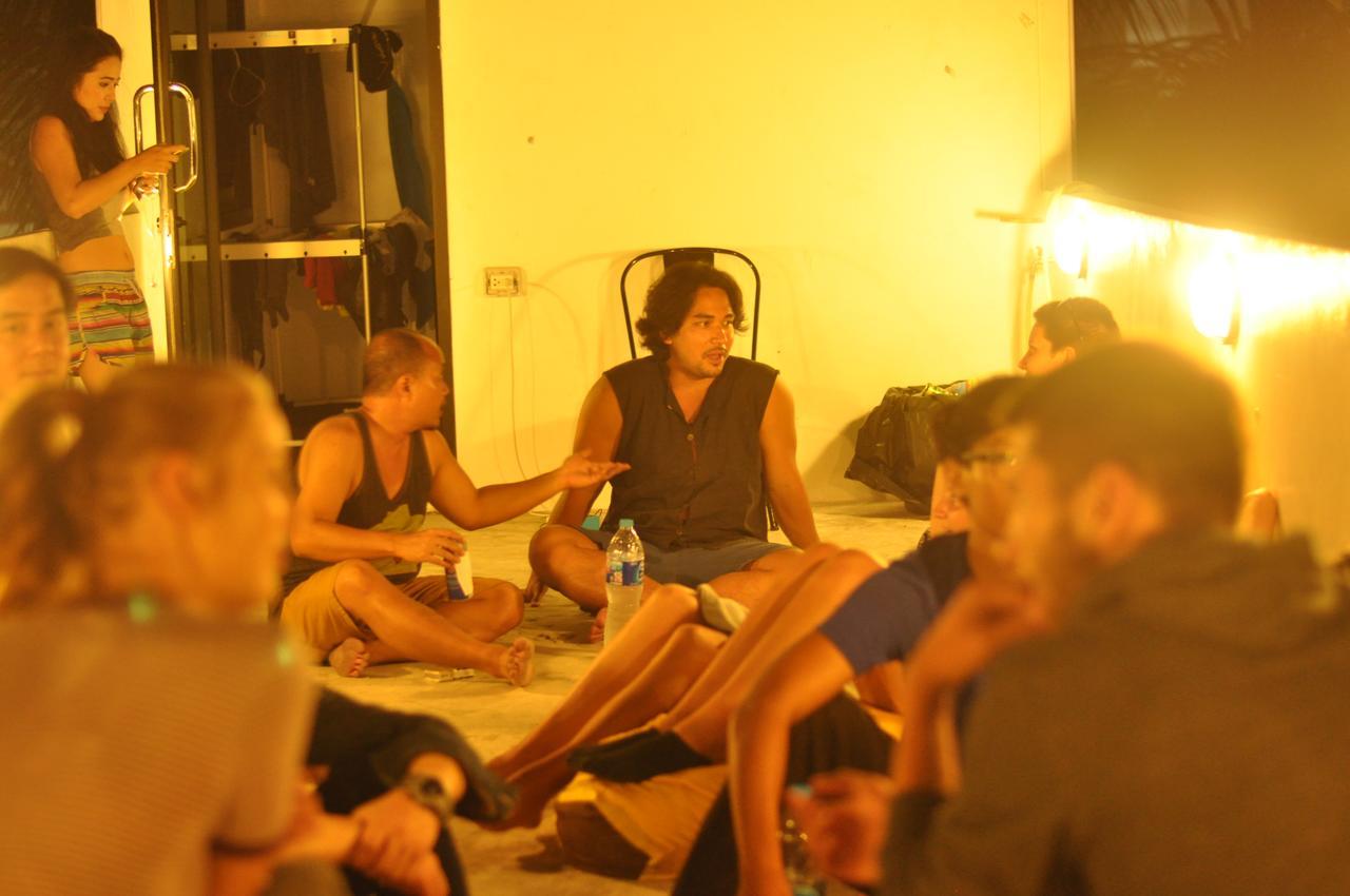 MonkeyNap Hostel Bangkok Buitenkant foto